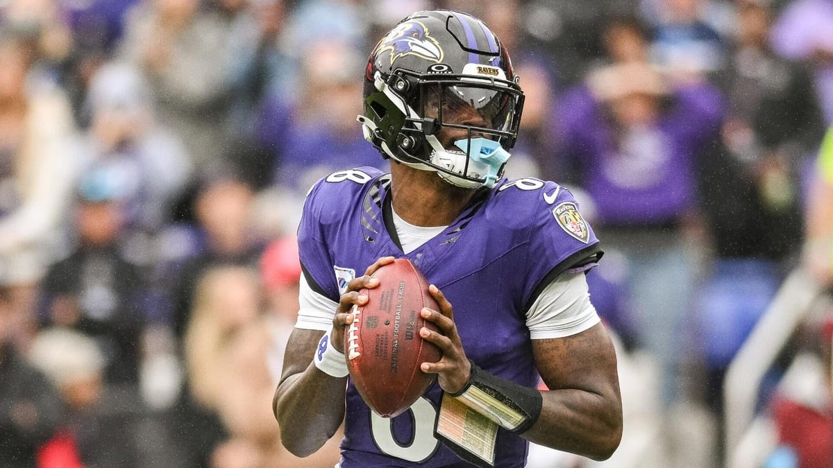 Antrenorul Ravens confirmă revenirea lui Lamar Jackson în confruntarea cu Bills