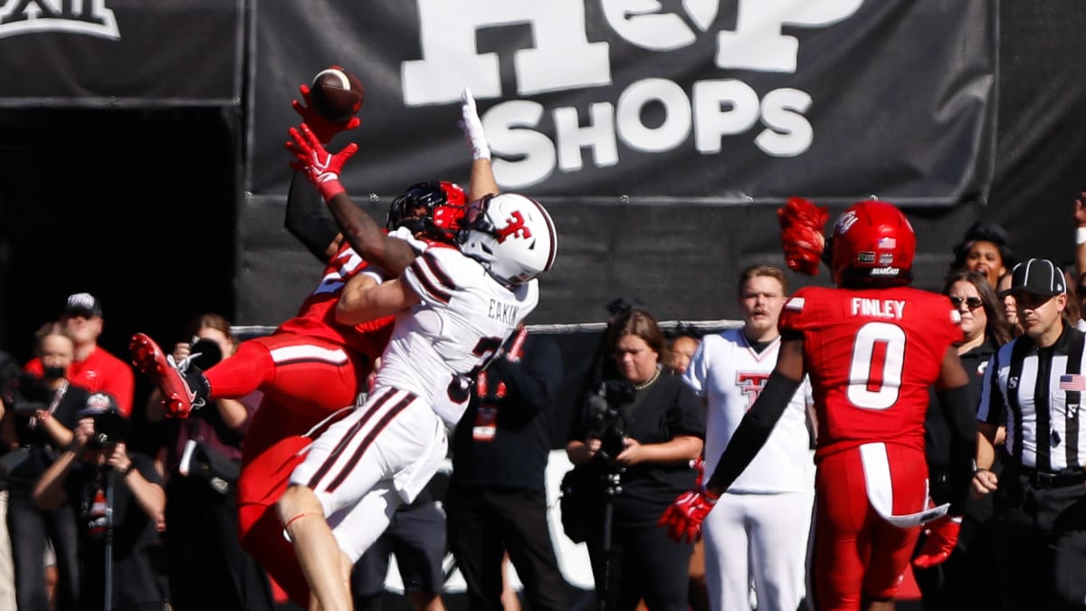 Surprize în Big 12: UCF elimină BYU și Cincinnati învinge Texas Tech, perturbând lupta pentru CFP