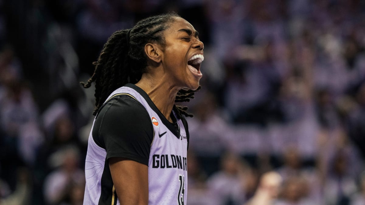 Valkyries răstoarnă un deficit de 16 puncte și avansează în semifinale în fața Wings
